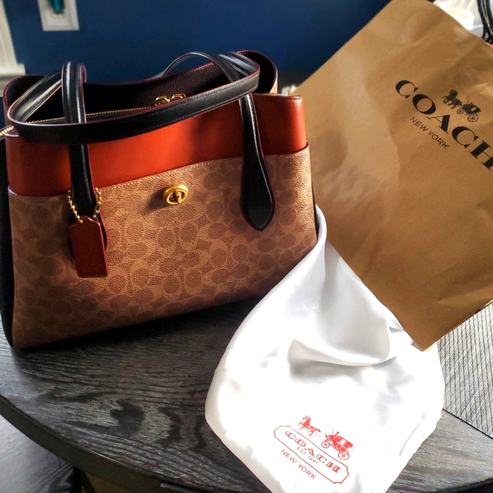 Coach Lora Carry All
